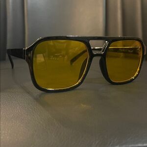 YELLOW Lenses Black Aviator Stylish Sunglasses